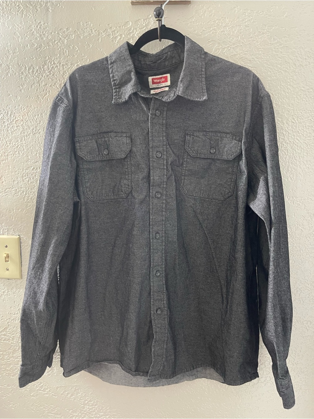 Wrangler Men's Charcoal Gray Button-Down Work Shirt XLarge